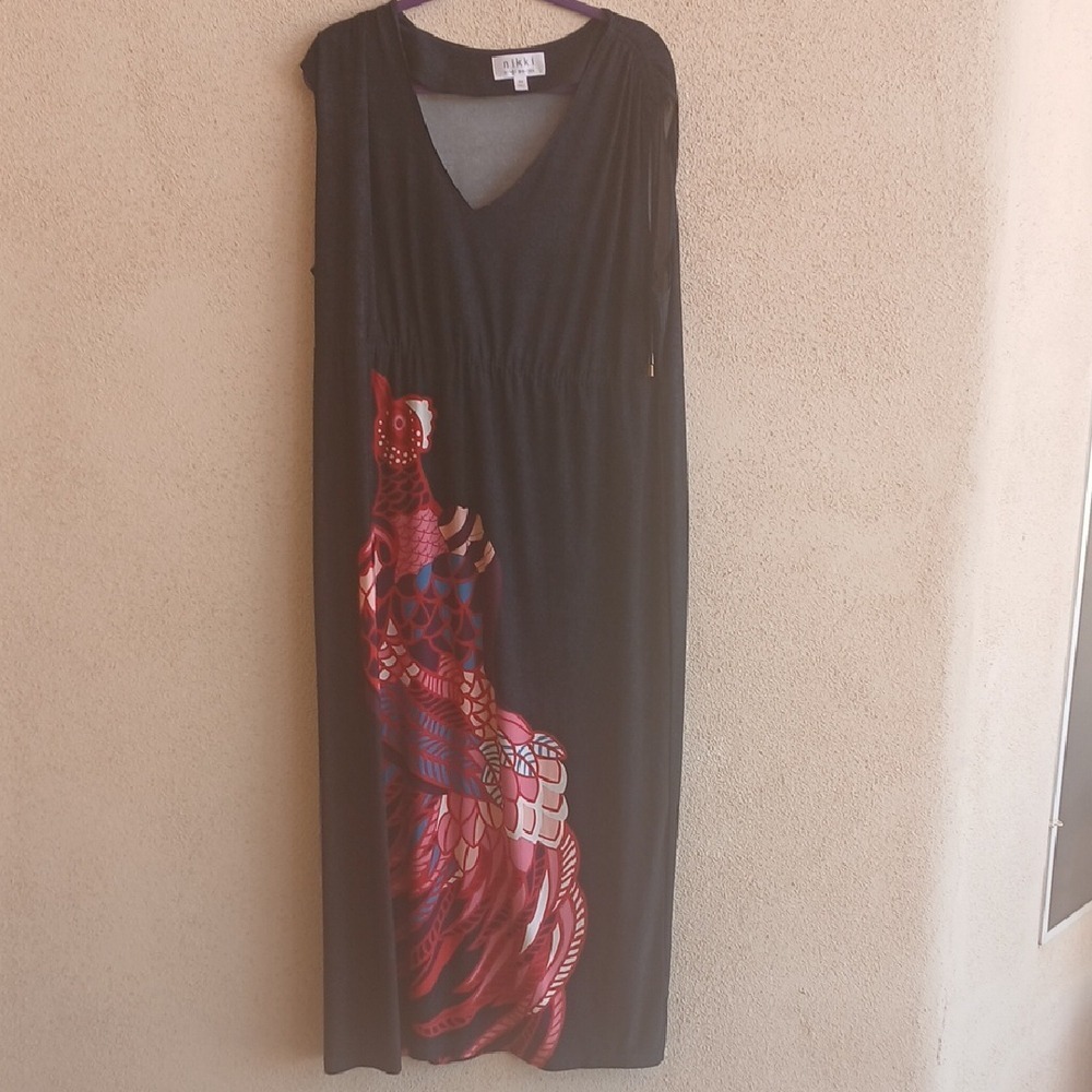 Gray and Black Sleeveless V-Neck Maxi Dress